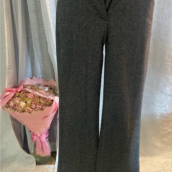 ❤️🔥Express Gray Straight Leg Pants with Minimalist Design❤️🔥 - Picture 3 of 8
